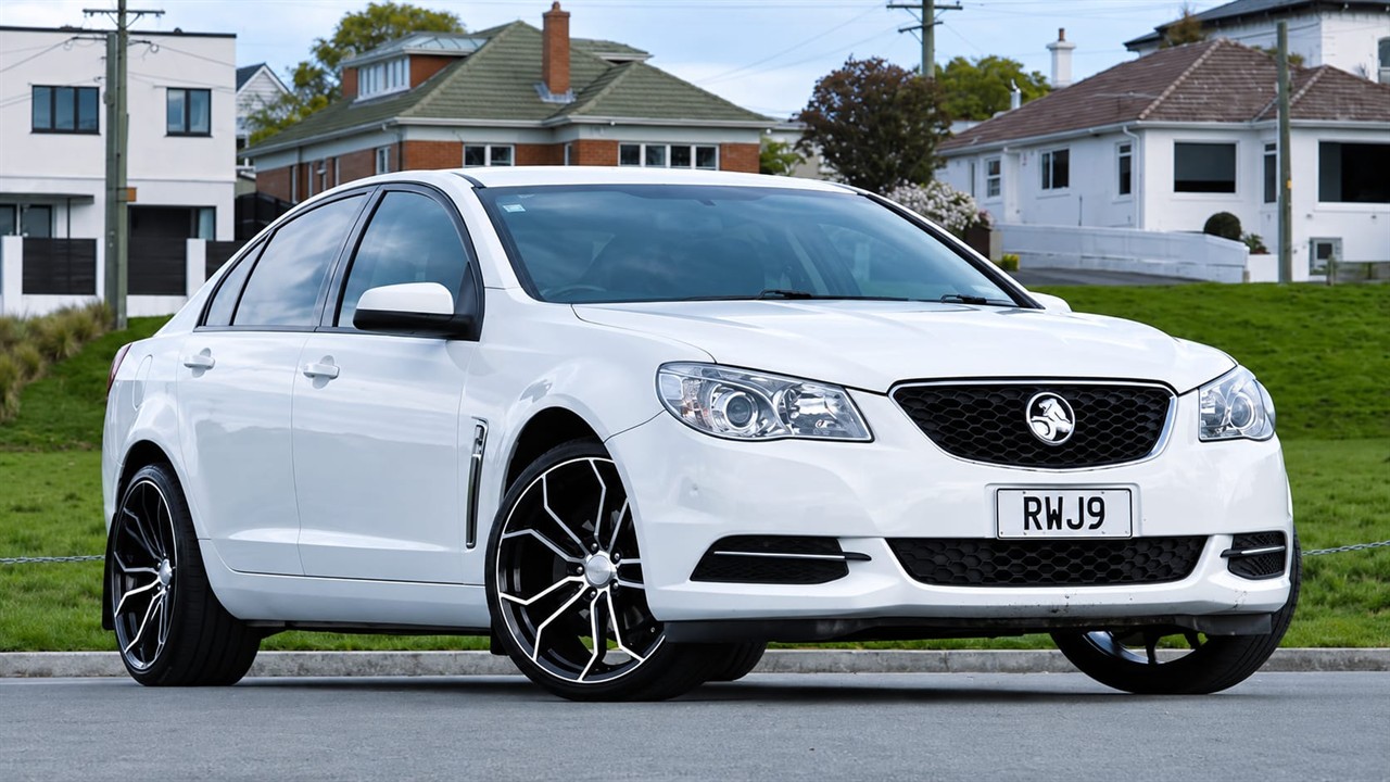 2014 VF EVOKE SDN V6 AT